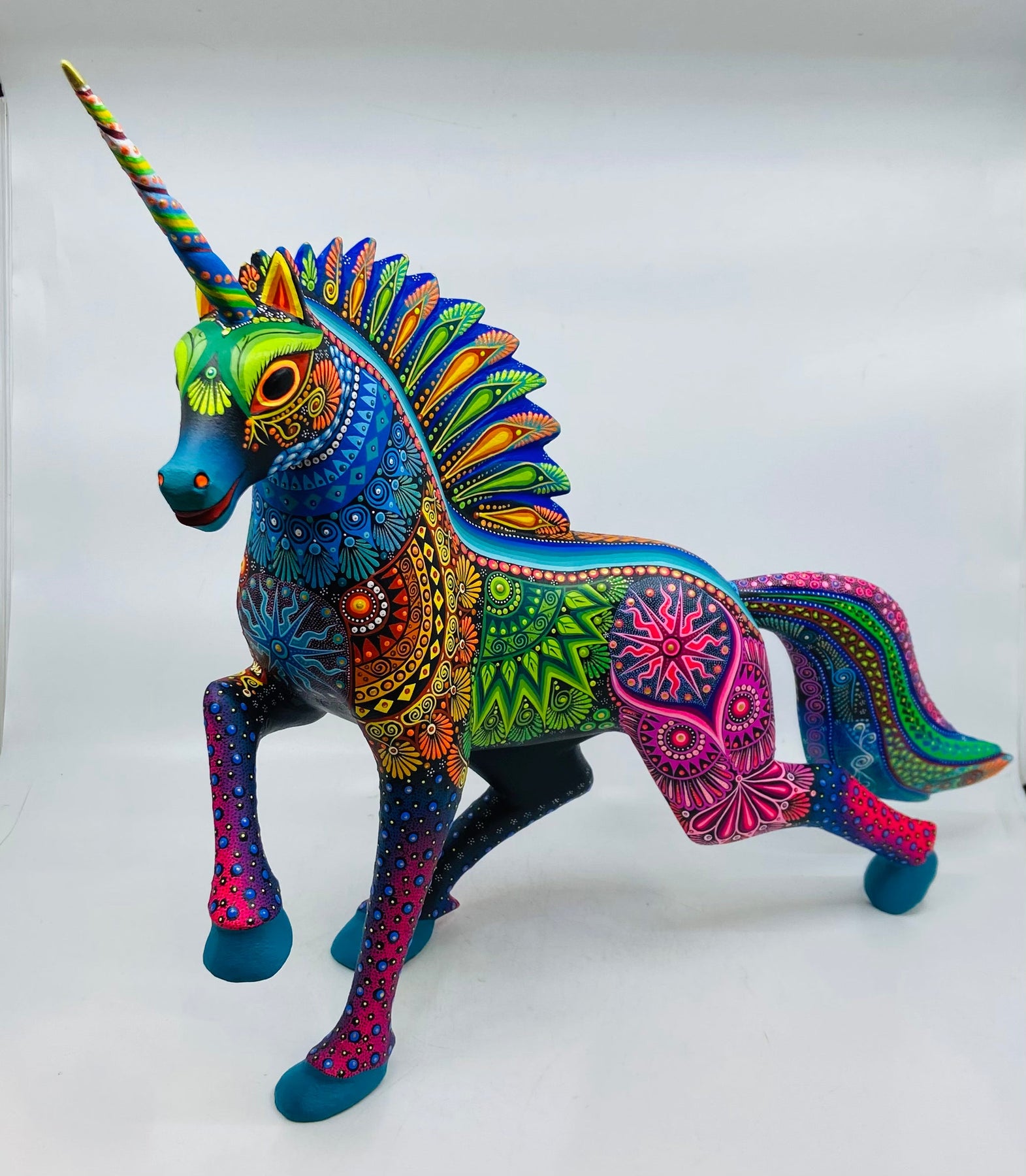 colorful-unicorn-milagros-