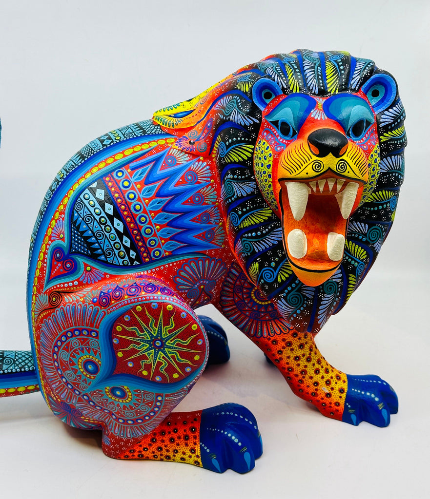roaring-colorful-lion-milagros