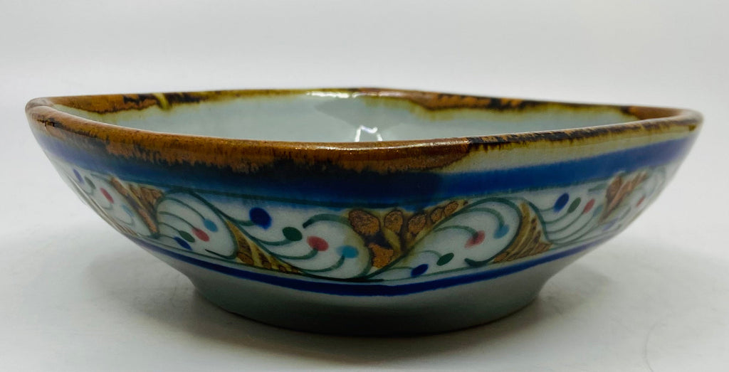 https://milagrosseattle.com/cdn/shop/products/el-palomar-confetti-725-square-serving-bowl-ken-edwards-409632_1024x1024.heic?v=1677225995